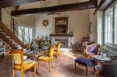Coin salon dans l'établissement Gîte de la Besnardière