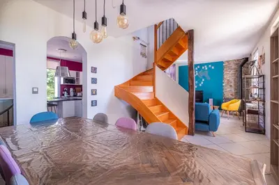 Coin salon dans l'établissement Maison de la Gaîté - Proche gare - Jardin