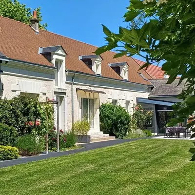 Sur La Route Des Châteaux