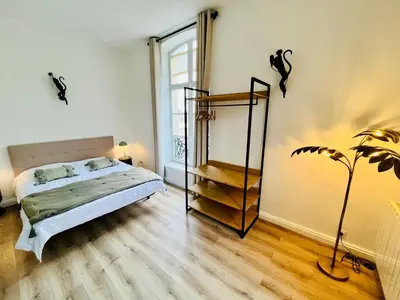 Un ou plusieurs lits dans un hébergement de l'établissement Hypercentre, quai de Loire, lumineux, spacieux, familial, le Jehan de Saveuse