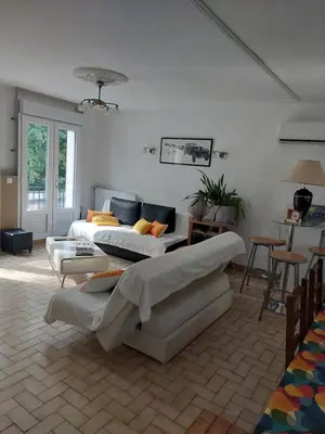 Un ou plusieurs lits dans un hébergement de l'établissement maison individuel proche des châteaux et Amboise avec jardin clos