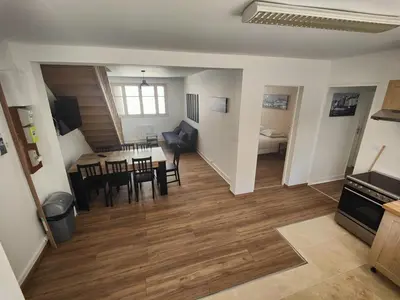 Cuisine ou kitchenette dans l'établissement Le Grand Plume, 5 minutes du Zoo de Beauval