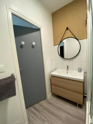 Salle de bains dans l'établissement Le Parmentier - 1 place de parking privée - 3km du zoo de Beauval