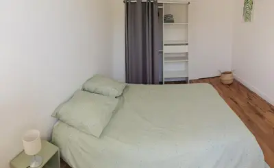 Un ou plusieurs lits dans un hébergement de l'établissement Belle Maison 12p 6 couchages TOURS CENTRE avec jardin