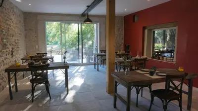 Boissons dans l'établissement Le Moulin de Moquesouris - Chambres d'hôtes et table d'hôte
