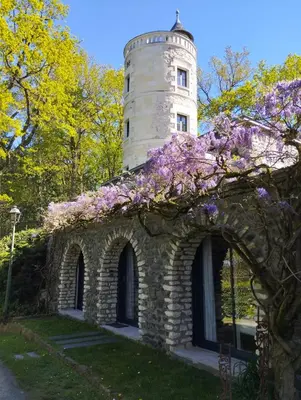 Jardin de l'établissement Chambres d'hôtes La Tour de Bellevue