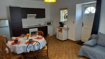 Cuisine ou kitchenette dans l'établissement Gite Montreuillais 3 personnes au rez-de-chaussée
