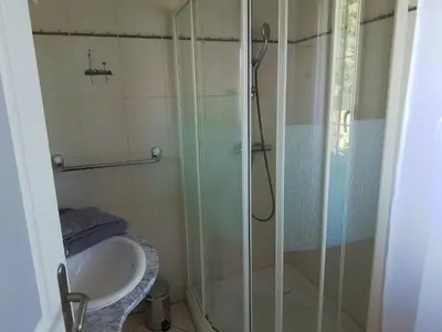 Salle de bains dans l'établissement Au détour des Orchidées