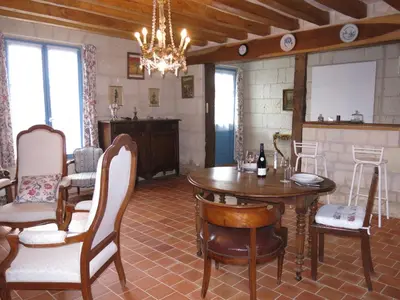 Coin salon dans l'établissement Holiday Home Les Landes du Chinonais by Interhome