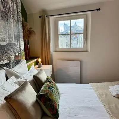 Appartement centre ville climatisé vue Château