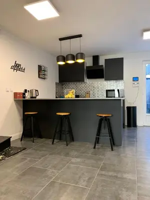 Cuisine ou kitchenette dans l'établissement The Grey House