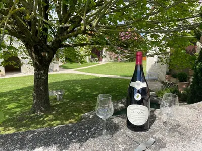 Boissons dans l'établissement Le Lodge de Richard, studio indépendant