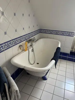 Salle de bains dans l'établissement Le Char'Mans, cocon suréquipé en centre ville