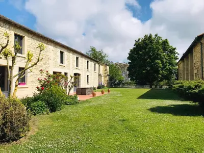 Jardin de l'établissement Gîte Au Boom Coeur - petit déjeuner inclus - SPA en option