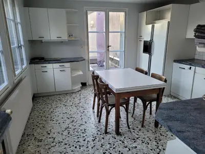 Cuisine ou kitchenette dans l'établissement Bléré maison centre ville proche Beauval et Chenonceau