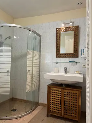 Salle de bains dans l'établissement Chambres d’hôtes en campagne
