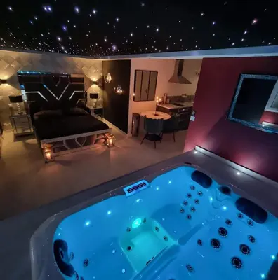 Plan de l'établissement Suite cristal LovingSpa avec jacuzzi privatif