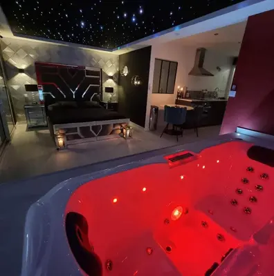Plan de l'établissement Suite cristal LovingSpa avec jacuzzi privatif