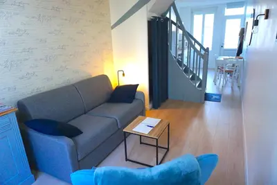 Coin salon dans l'établissement Les Beaux Jours, Tours, le Duplex