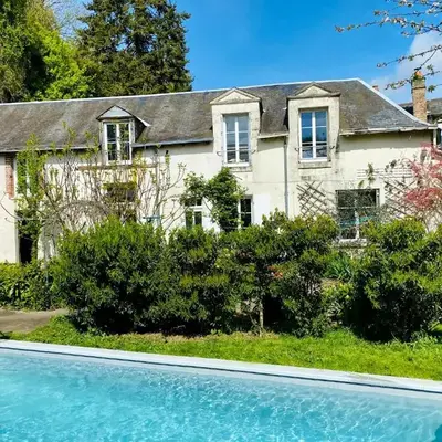 Gîte rénové avec piscine au cœur de Vendôme