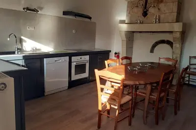 Cuisine ou kitchenette dans l'établissement Gîte La Gouletterie classé 3* avec piscine