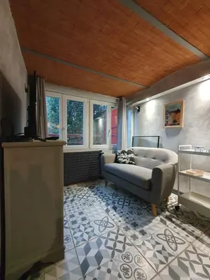 Coin salon dans l'établissement la Villa Mancelle
