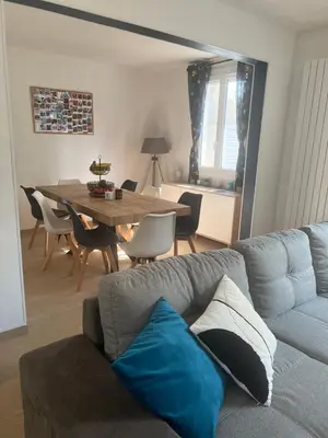 Coin salon dans l'établissement Maison familiale, quartier calme