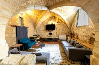 Coin salon dans l'établissement Balnéo - Les Pieds dans le Château