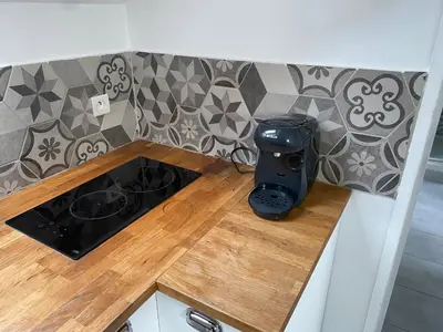 Cuisine ou kitchenette dans l'établissement Le Loge'Mans