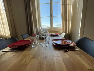 Coin salon dans l'établissement Le Petit Nice Maison semi-troglodyte de charme.