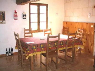 Plan de l'établissement La Maison Tournesol - 3 bedroom house with large garden near Saumur
