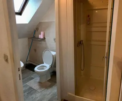 Salle de bains dans l'établissement Appart T1 Préfecture et Centre