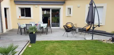 Jardin de l'établissement Location 24 heures du Mans auto