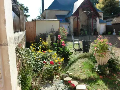 Jardin de l'établissement Gîte d'Isabelle, dépendance du château de la Mézière