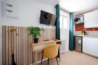 Cuisine ou kitchenette dans l'établissement Les Maisons Acajou - Châtellerault