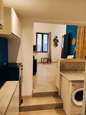 Cuisine ou kitchenette dans l'établissement Maison chaleureuse située à Saumur
