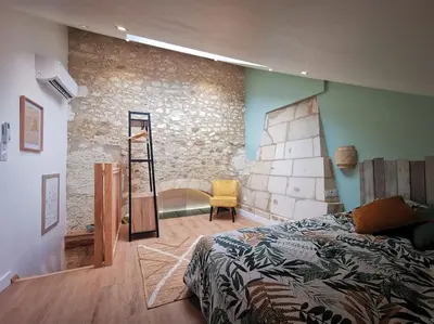 Un ou plusieurs lits dans un hébergement de l'établissement Maison 2-3 pers semi-troglodyte Angers-Saumur