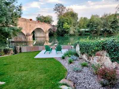 Jardin de l'établissement Maison familiale près du Zoo de la Flèche avec piscine chauffée, jardin et cheminée - FR-1-410-377