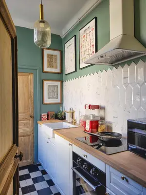 Cuisine ou kitchenette dans l'établissement Domaine Le Clos de la Source - Spa - Petit déjeuner buffet - Atelier d'art