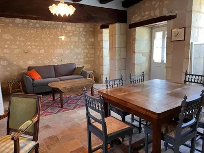 Coin salon dans l'établissement Maisons d'hôtes du Château au Grand Pressigny