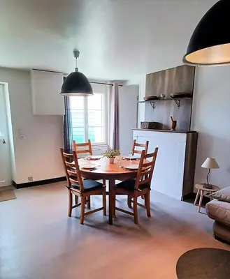 Cuisine ou kitchenette dans l'établissement Gite de la Renne