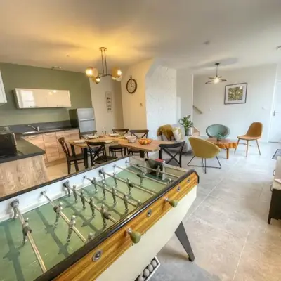 Gîte charmant avec piscine chauffée