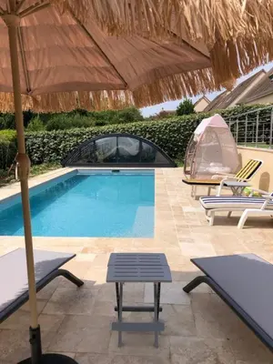 Piscine de l'établissement 3 Chambres chez particulier pour les 24h du Mans ou située à proximité