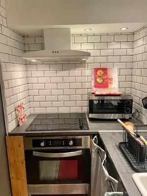 Cuisine ou kitchenette dans l'établissement Troglodyte du Petit Coteau