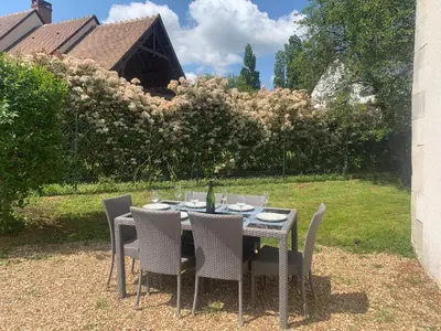 Jardin de l'établissement Maison tourangelle au coeur du vignoble Loire Valley