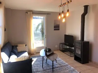 Coin salon dans l'établissement Maison tourangelle au coeur du vignoble Loire Valley