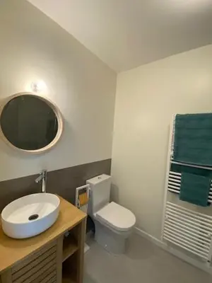 Salle de bains dans l'établissement Studio 2 personnes - proche circuit