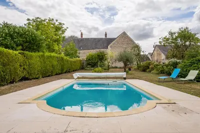 Piscine de l'établissement Maison Meslaie - Maison pour 8 avec piscine ou située à proximité