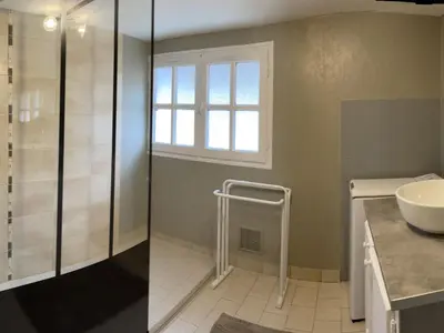 Plan de l'établissement Maison charmante près de la ville - FR-1-410-386