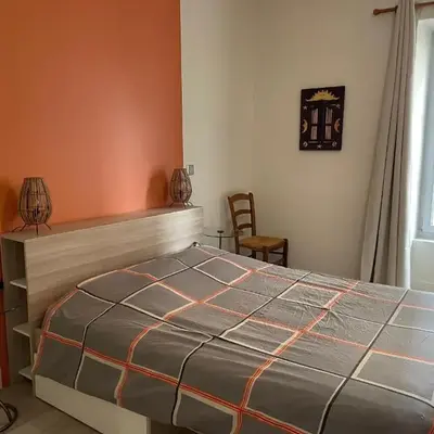 Détente près du Loir : Chambre et salon privés